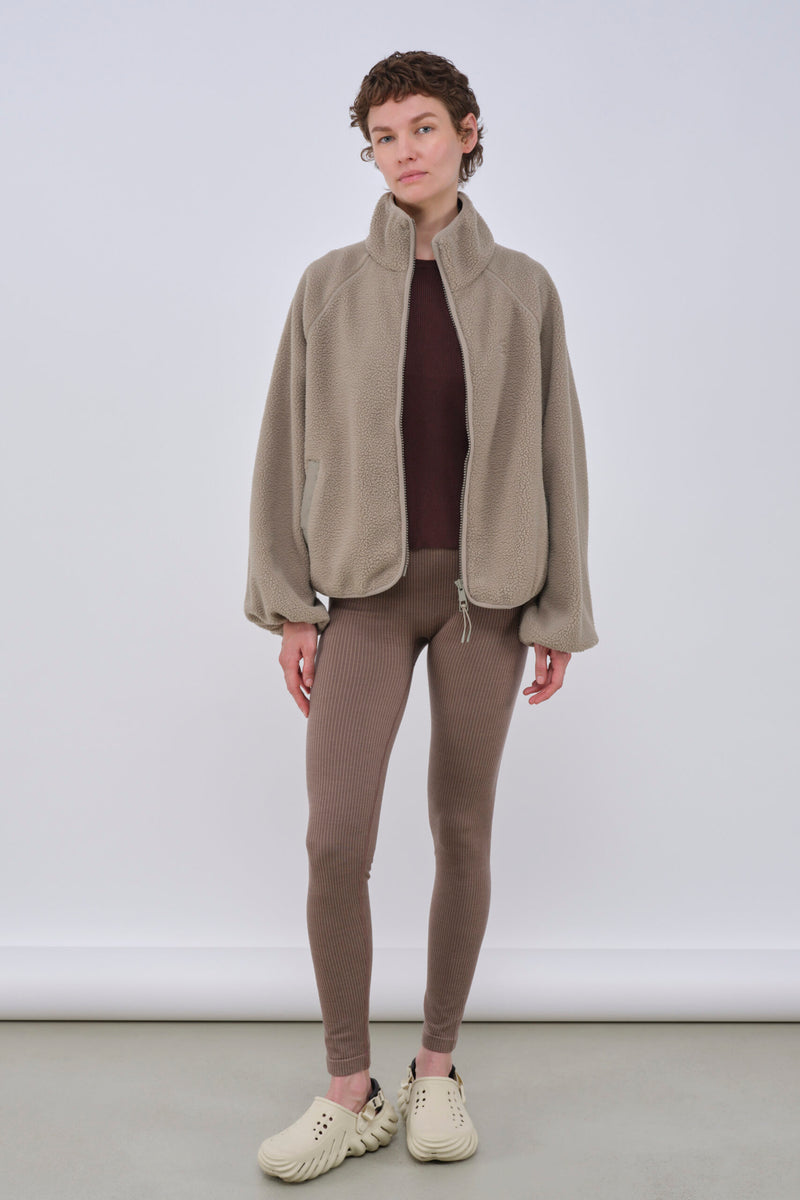 CALI FLEECE JACKET - PALE OLIVE