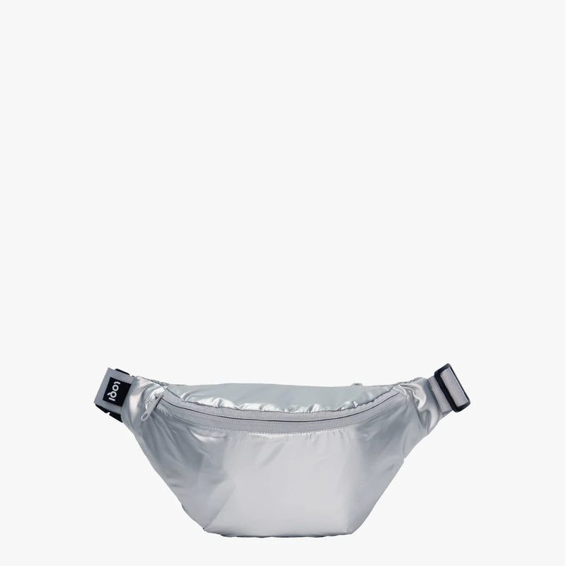 METALLIC Silbrige Gürteltasche