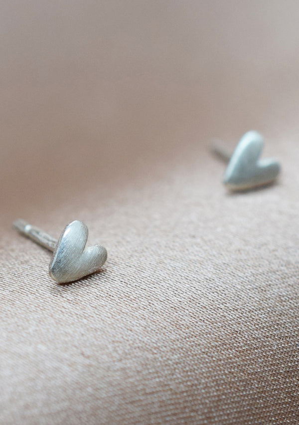 OHRRINGE HERZ STERLINGSILBER