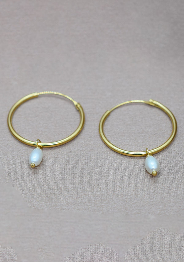 OHRRINGE KREOLEN MIT PERLE STERLINGSILBER VERGOLDET