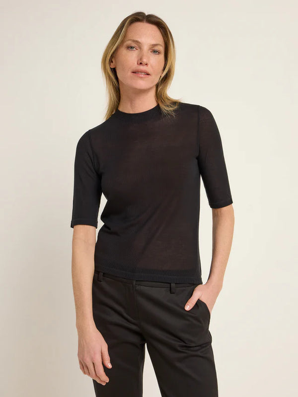 STEHKRAGENSHIRT aus TENCEL™ Lyocell - Schwarz