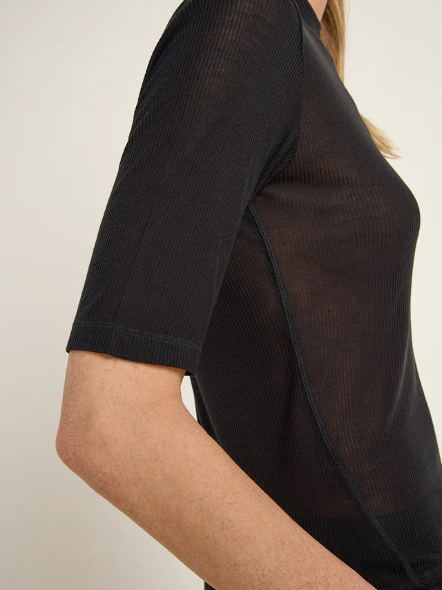 STEHKRAGENSHIRT aus TENCEL™ Lyocell - Schwarz