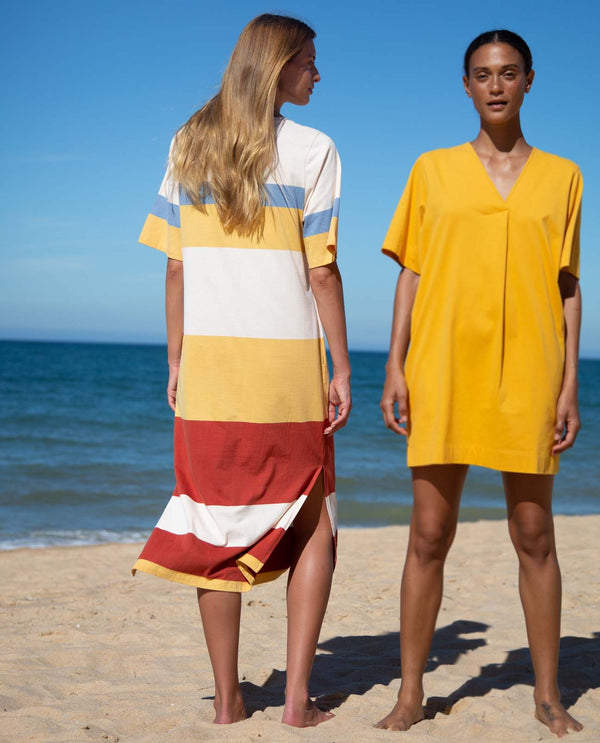 Elaine-Jo Gestreiftes Kleid aus Bio-Baumwolle mit Regenbogenstreifen